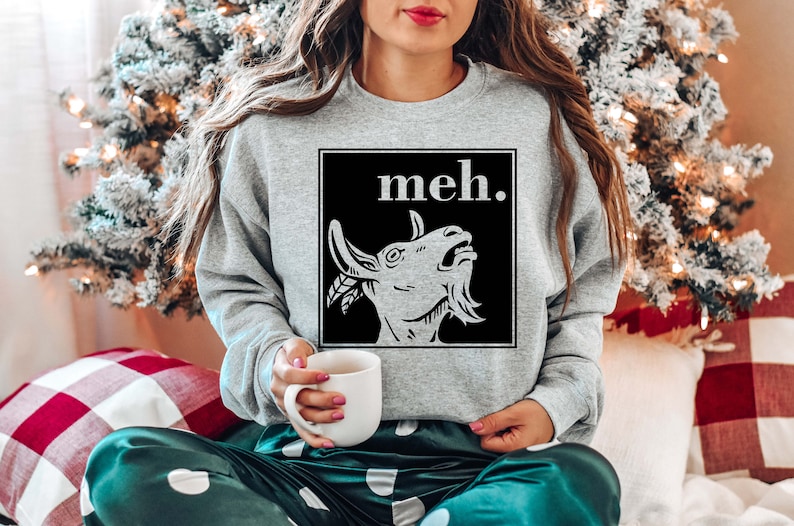 Goat Shirt Festive Christmas Sweatshirt for Goat Lovers Farm Animal Apparel Goat Shirt Festive Christmas Sweatshirt for Goat Lovers Farm Animal Apparel